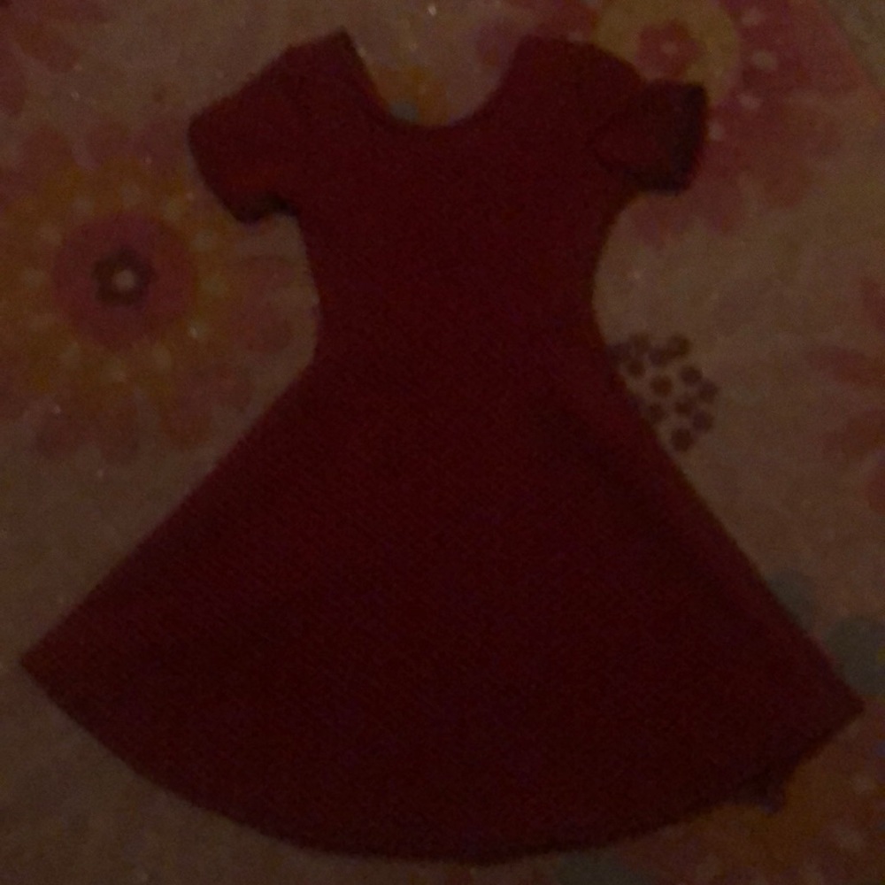 Dot dot style twirling dresses